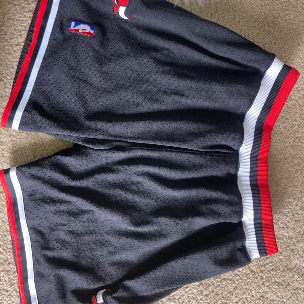 - Mitchell & Ness Chicago Bulls Athletic Shorts